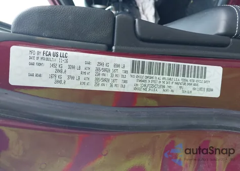 2017 Jeep Grand Cherokee Overland 4X4 z USA, uszkodzony, nr VIN 1C4RJFCG5HC718704